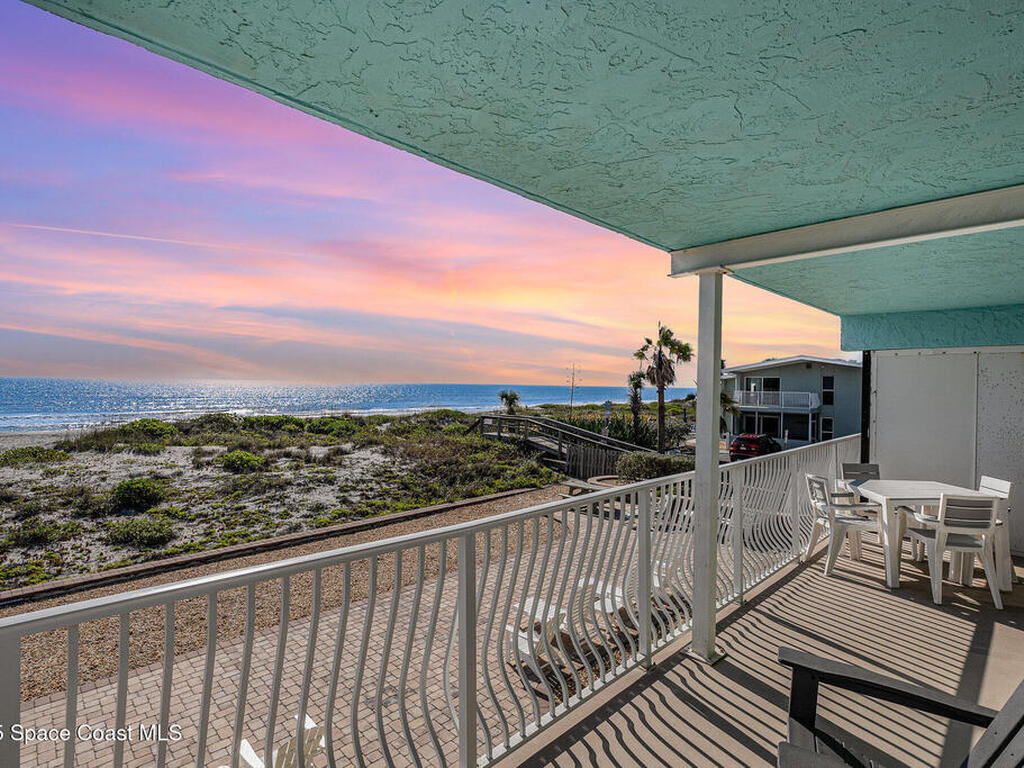 2515 S Atlantic Avenue, Cocoa Beach, FL 32931
