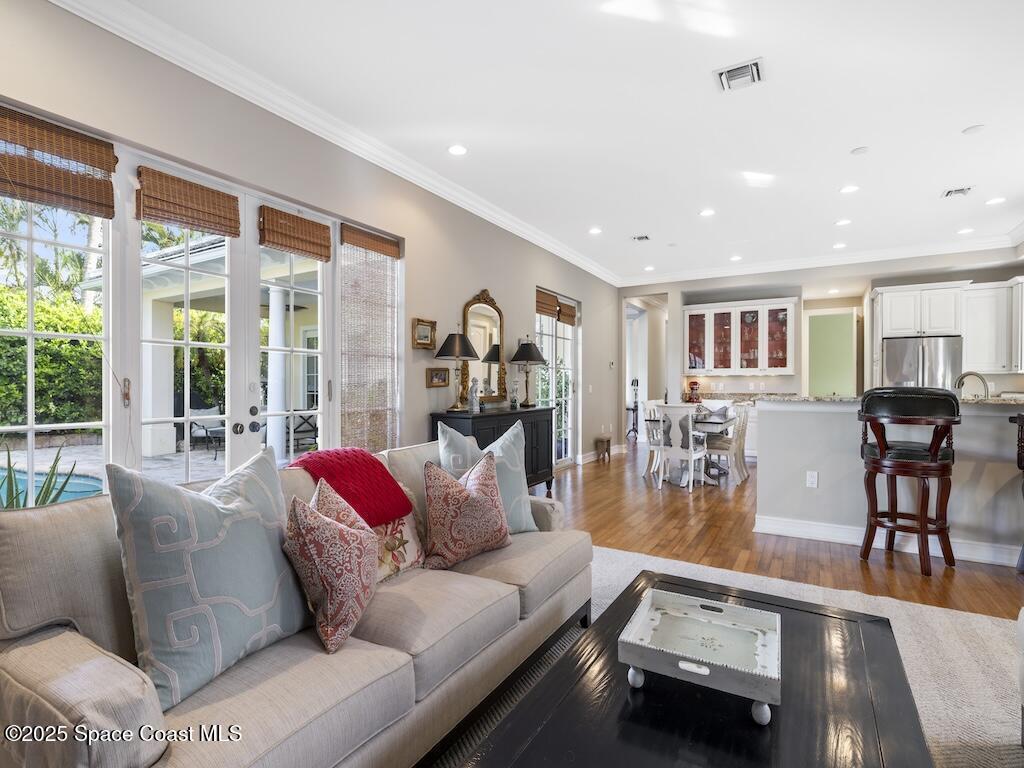 6585 Martinique Way, Vero Beach, FL 32967