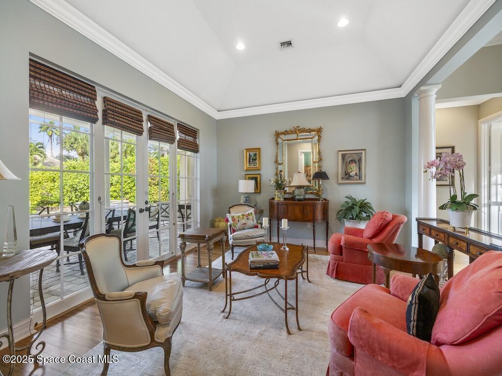 6585 Martinique Way, Vero Beach, FL 32967