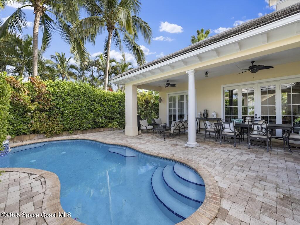 6585 Martinique Way, Vero Beach, FL 32967