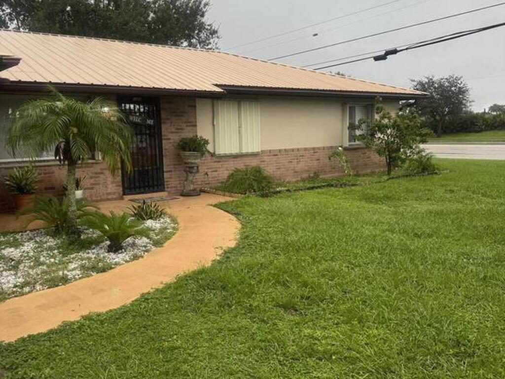 103 Americana Blvd Boulevard, Palm Bay, FL 32907