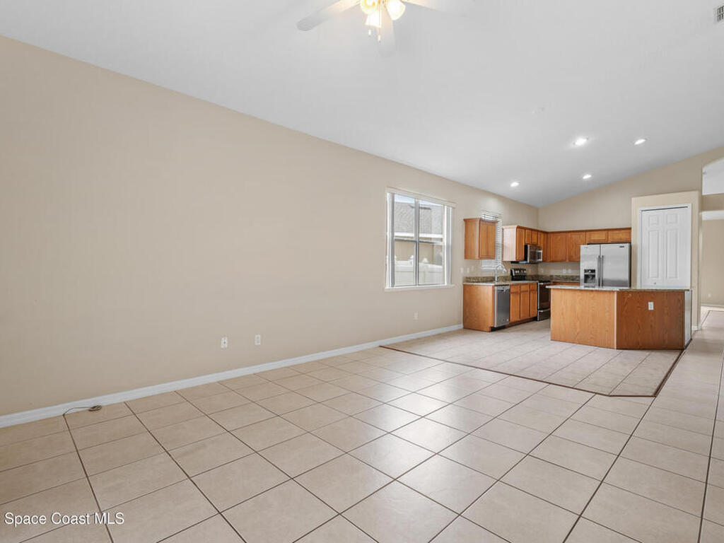 14330 Fieldstone Lake Way, Orlando, FL 32824