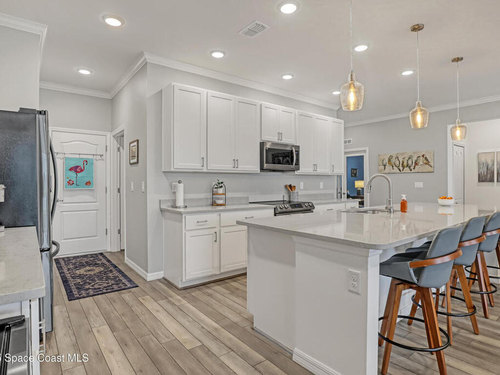 4428 Lago Vista Drive, Micco, FL 32976