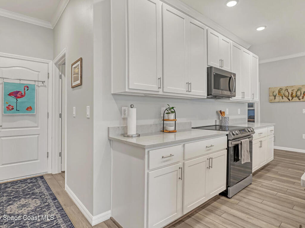 4428 Lago Vista Drive, Micco, FL 32976