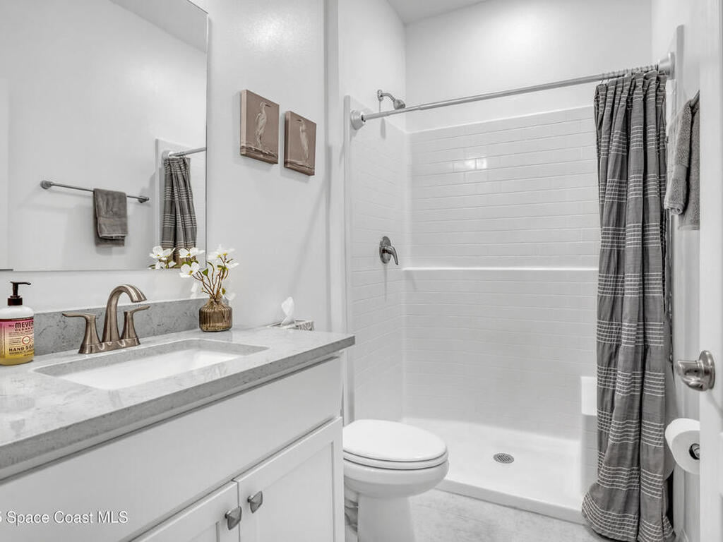 4428 Lago Vista Drive, Micco, FL 32976