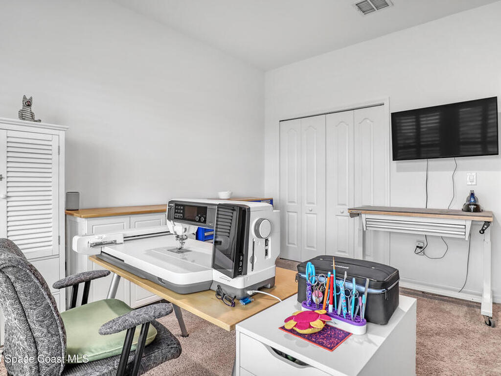 4428 Lago Vista Drive, Micco, FL 32976