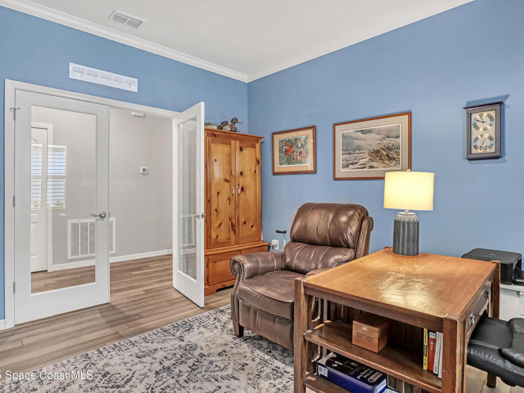 4428 Lago Vista Drive, Micco, FL 32976