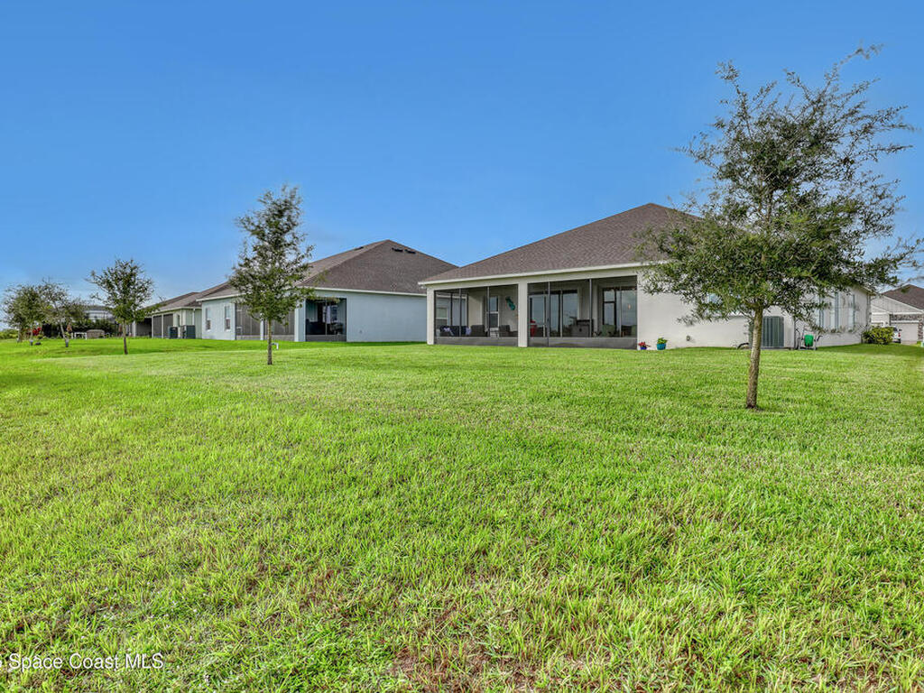 4428 Lago Vista Drive, Micco, FL 32976