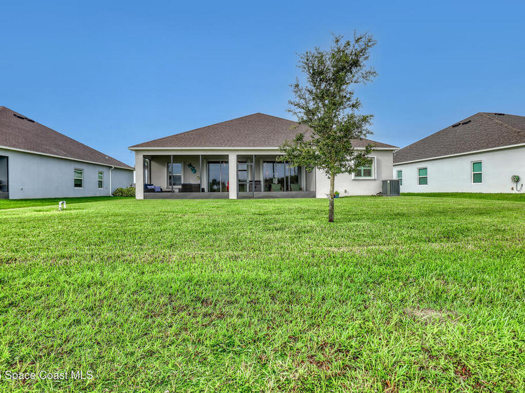 4428 Lago Vista Drive, Micco, FL 32976