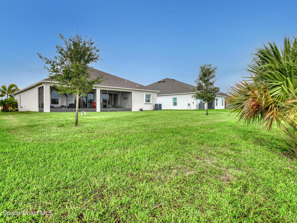 4428 Lago Vista Drive, Micco, FL 32976