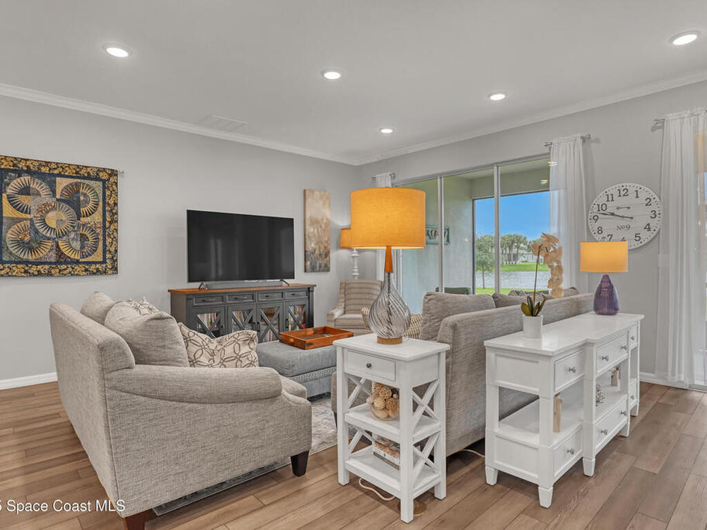 4428 Lago Vista Drive, Micco, FL 32976