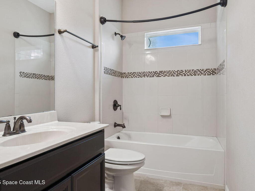 1620 Lake Parkway Drive, St. Cloud, FL 34771