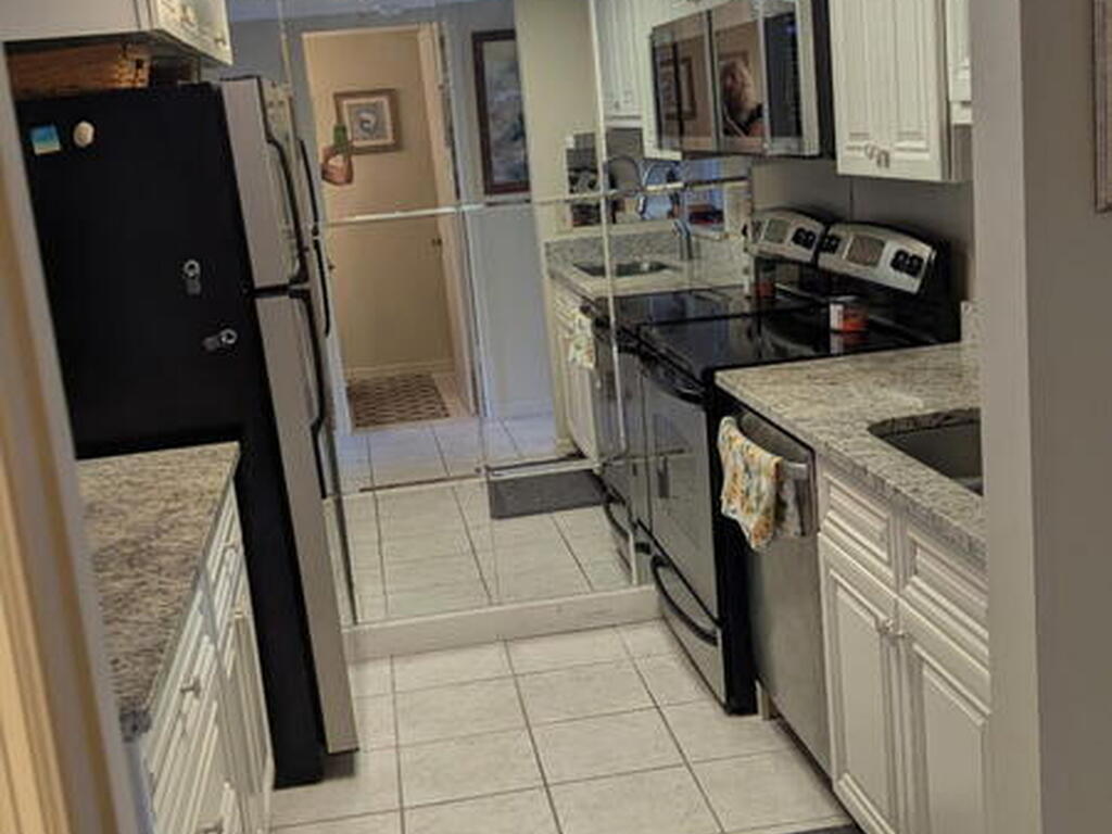 615 Seaport Boulevard, Cape Canaveral, FL 32920