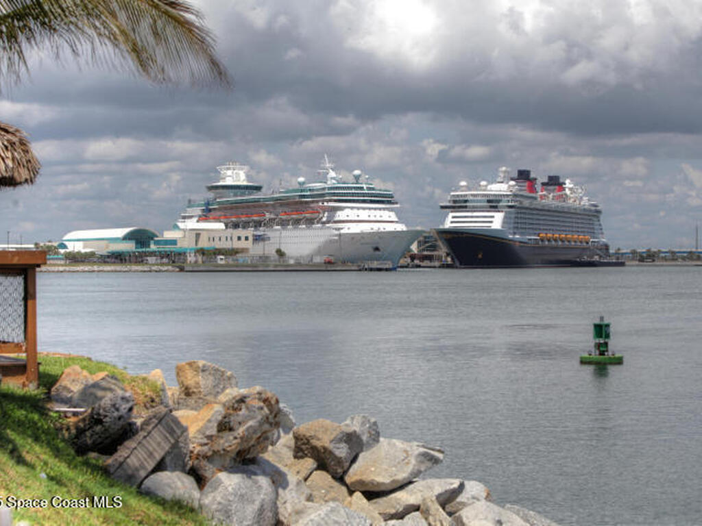 615 Seaport Boulevard, Cape Canaveral, FL 32920