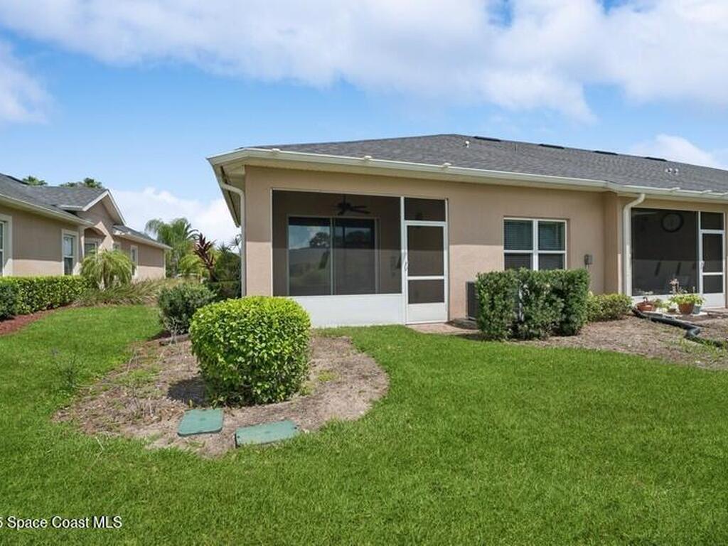 590 Remington Green Drive, Palm Bay, FL 32909