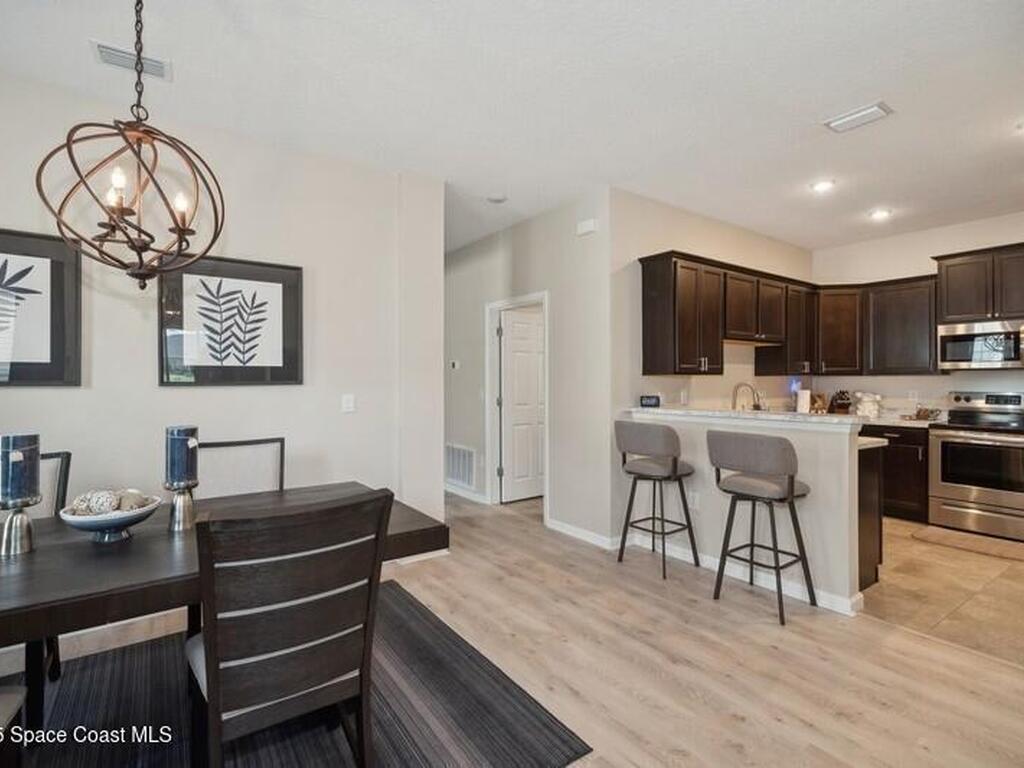 590 Remington Green Drive, Palm Bay, FL 32909