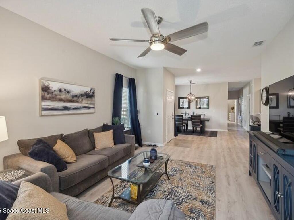 590 Remington Green Drive, Palm Bay, FL 32909