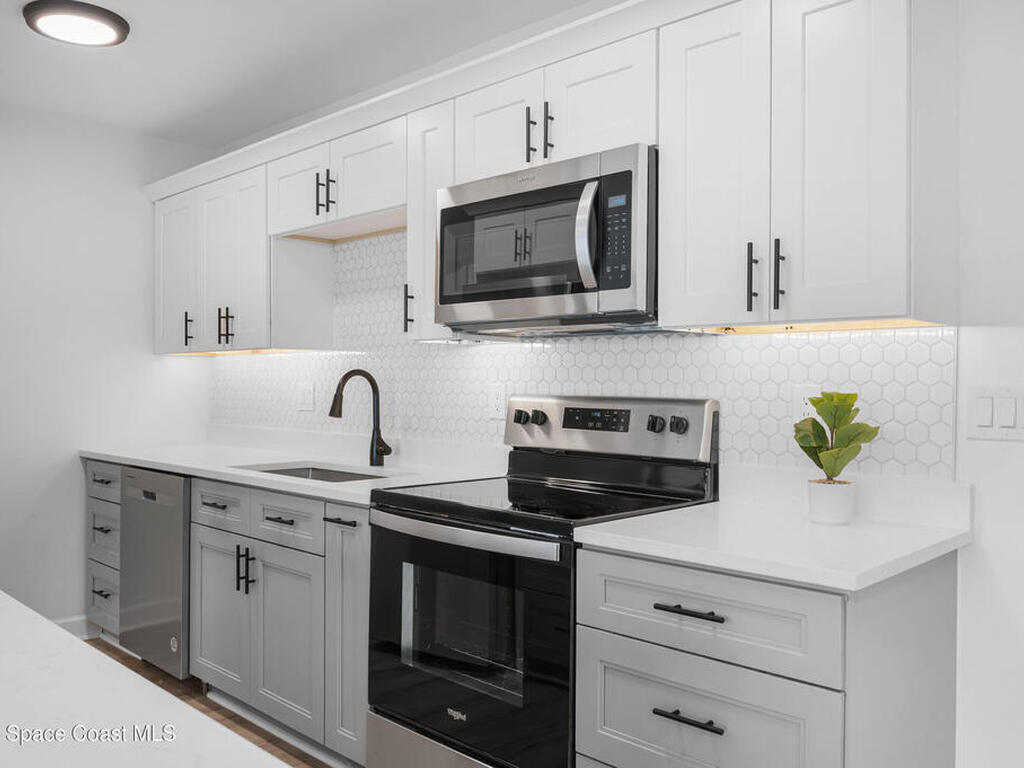 915 Bianca Drive, Palm Bay, FL 32905