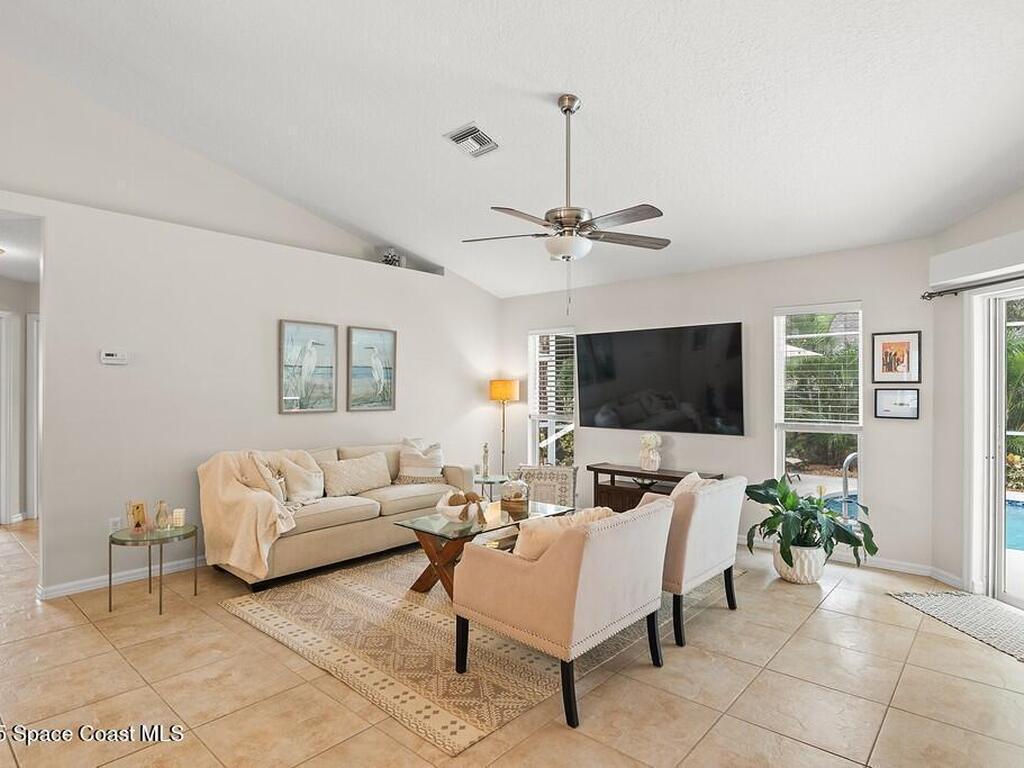 4820 48th Avenue, Vero Beach, FL 32967