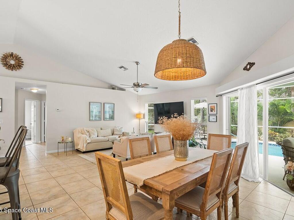 4820 48th Avenue, Vero Beach, FL 32967