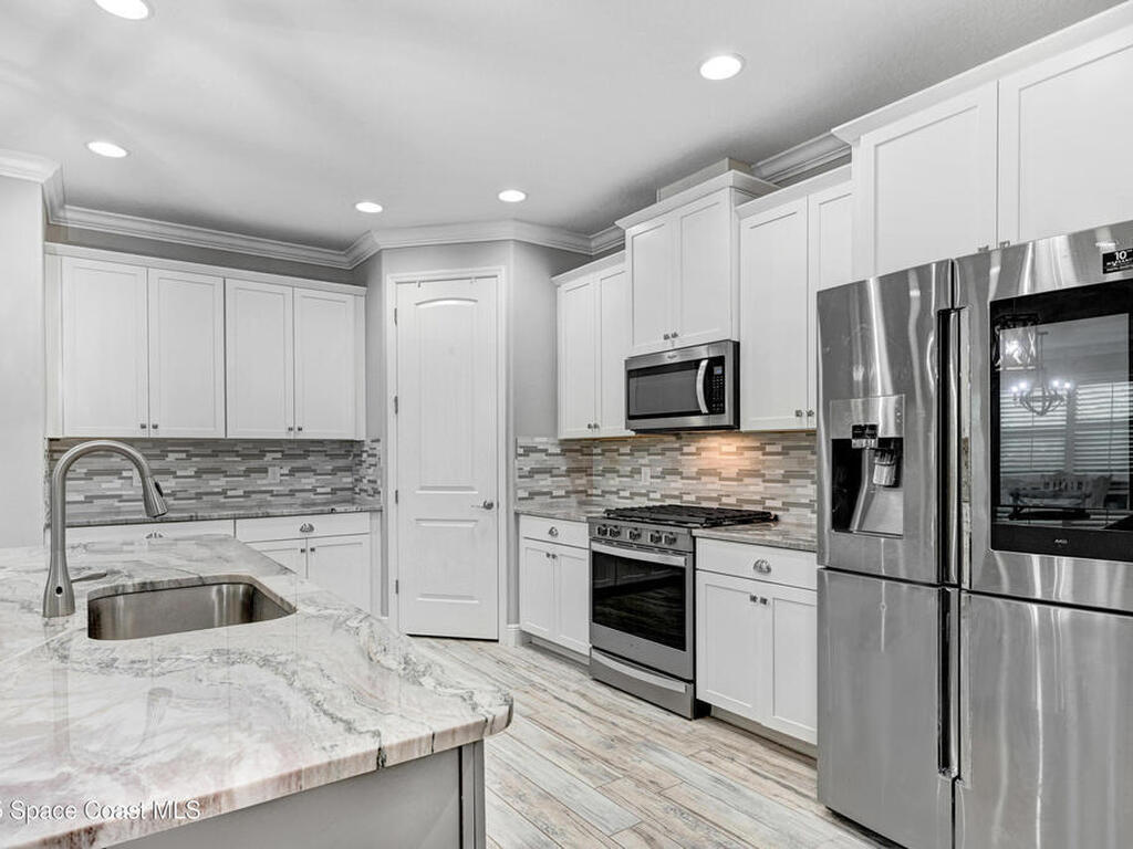 7524 Poulicny Lane, Melbourne, FL 32940