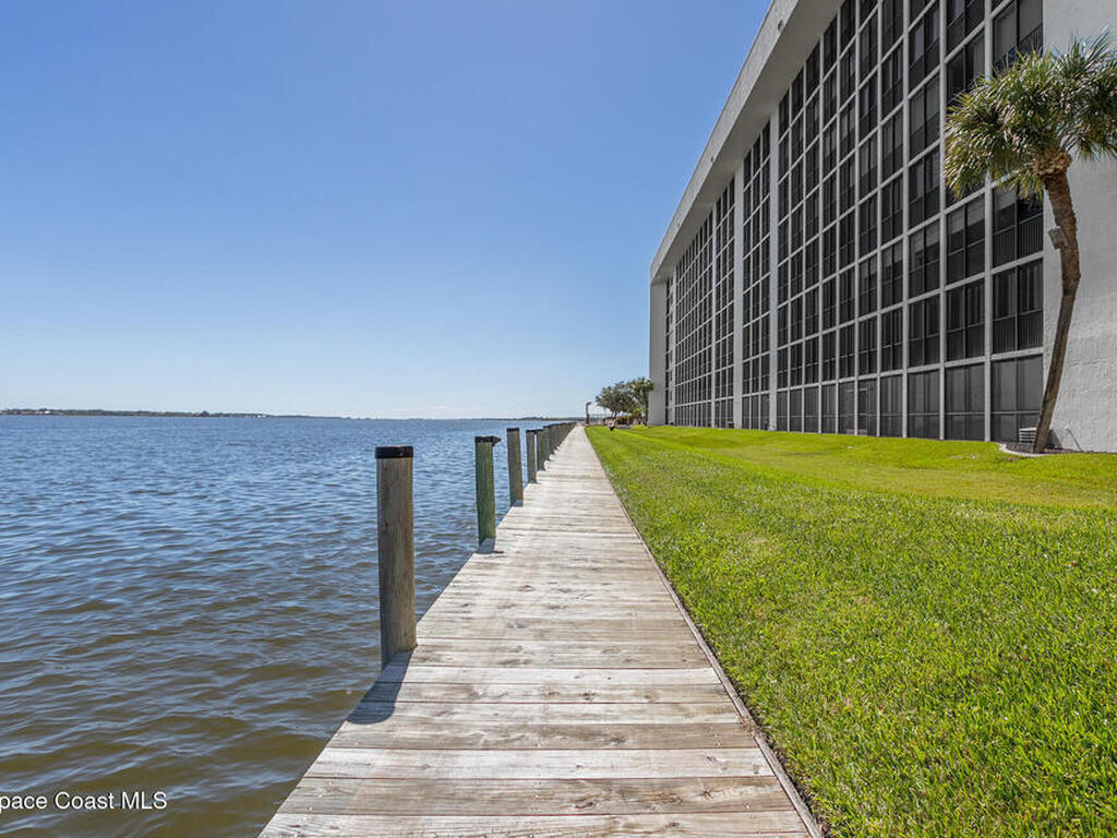 300 S Sykes Creek Parkway, Merritt Island, FL 32952