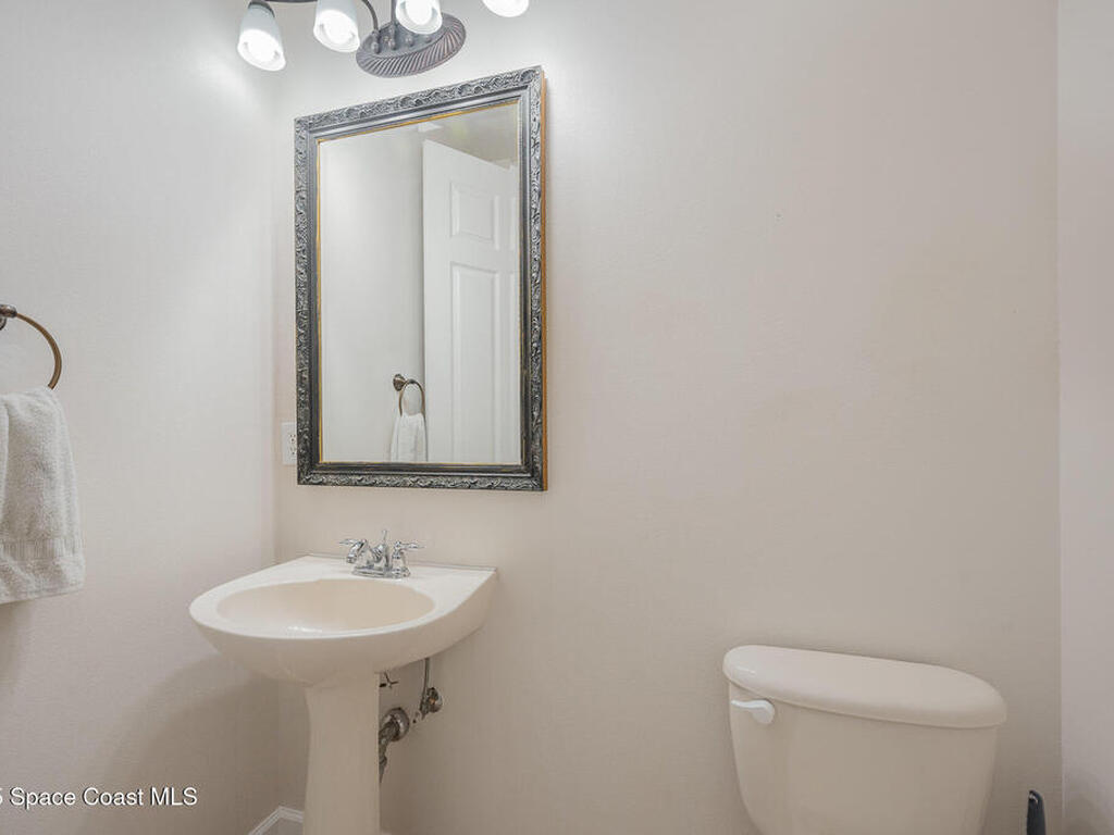 2842 Glenridge Circle, Merritt Island, FL 32953