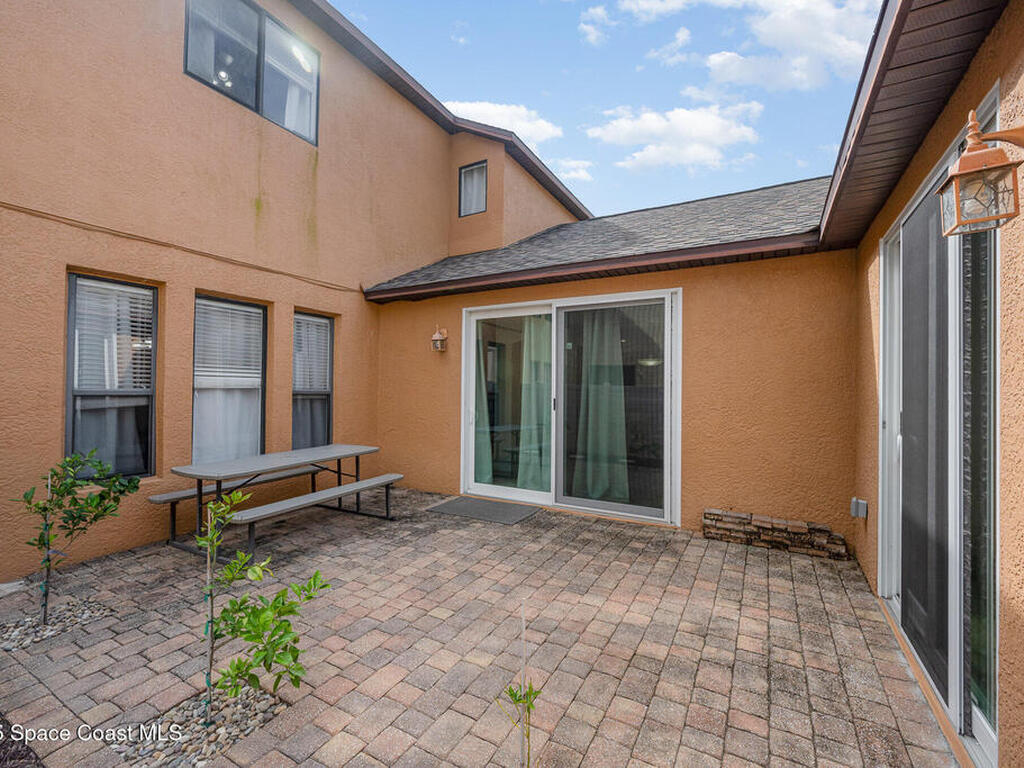 2842 Glenridge Circle, Merritt Island, FL 32953