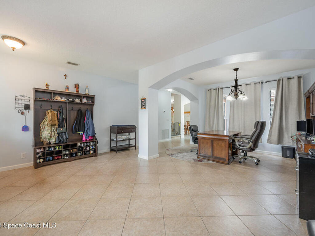 2842 Glenridge Circle, Merritt Island, FL 32953