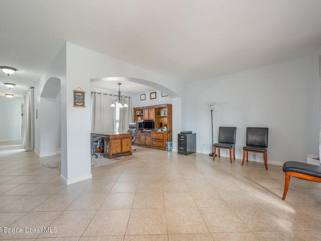 2842 Glenridge Circle, Merritt Island, FL 32953