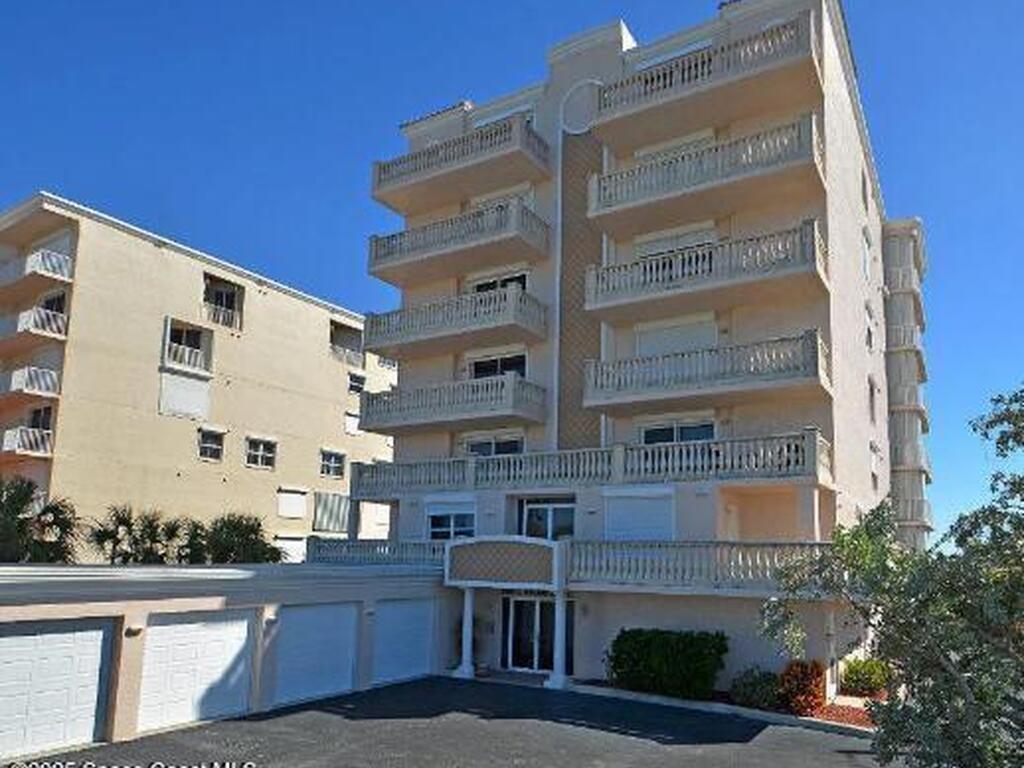 209 N Atlantic Avenue, Cocoa Beach, FL 32931