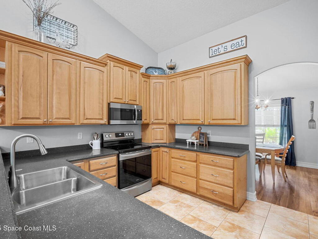 2525 Fawn Lake Boulevard, Mims, FL 32754