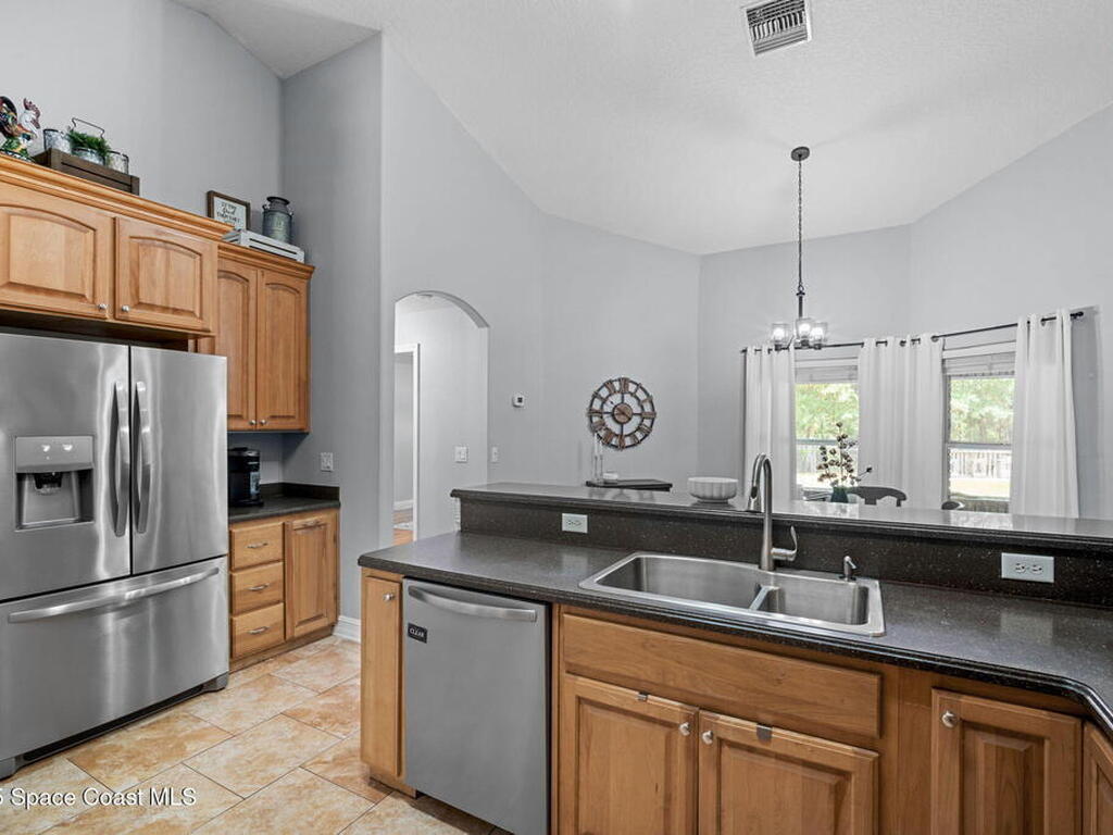 2525 Fawn Lake Boulevard, Mims, FL 32754