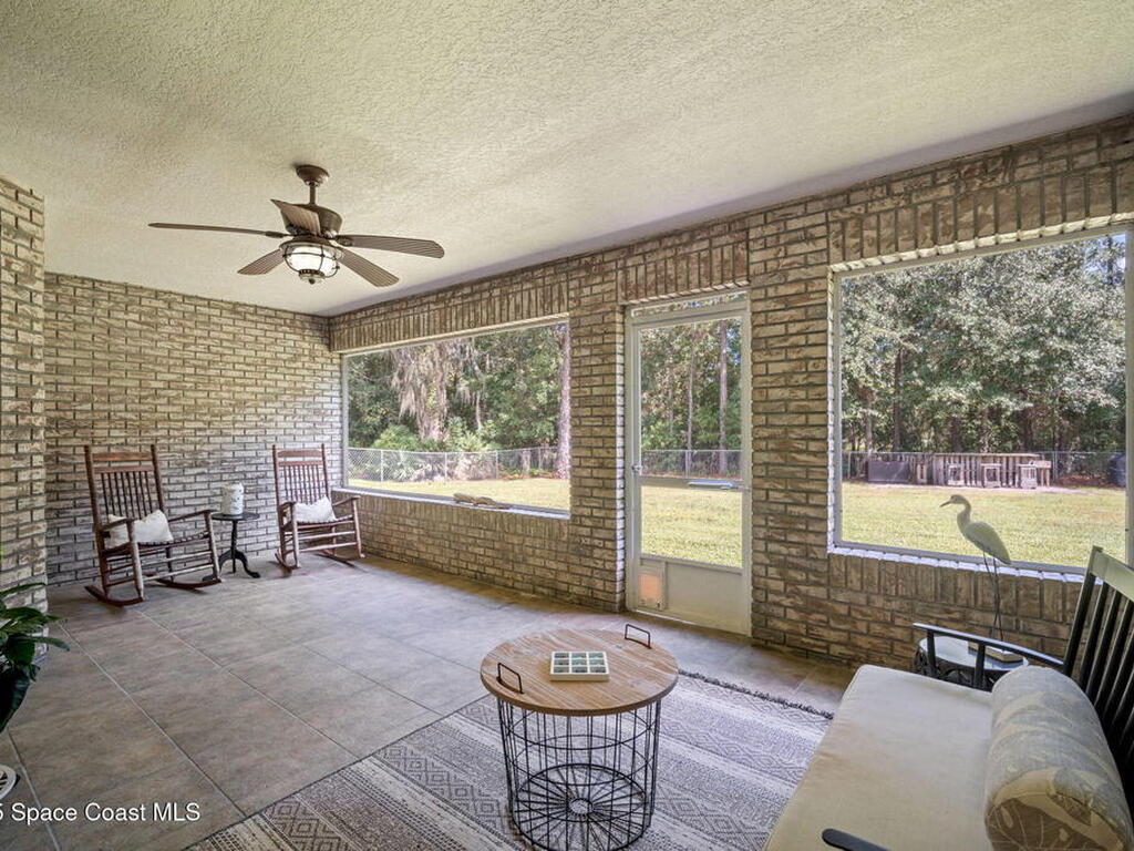 2525 Fawn Lake Boulevard, Mims, FL 32754