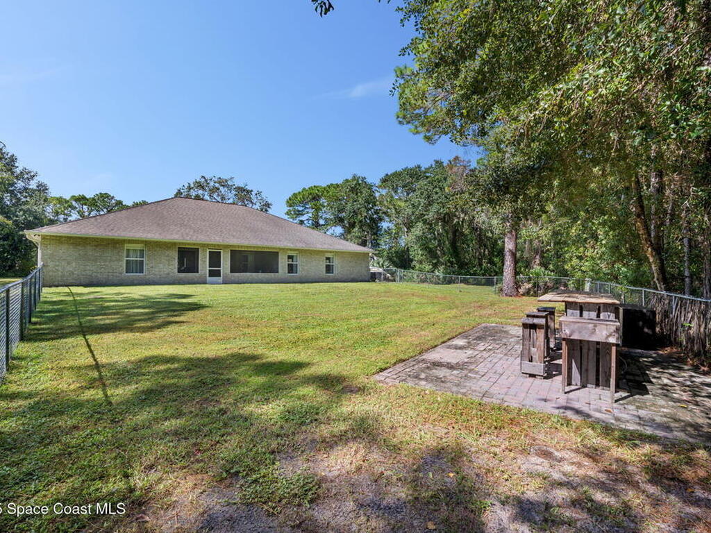 2525 Fawn Lake Boulevard, Mims, FL 32754
