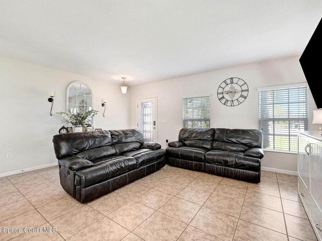 2490 Snapdragon Drive, Palm Bay, FL 32907