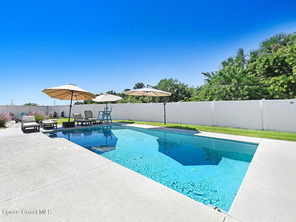 2490 Snapdragon Drive, Palm Bay, FL 32907