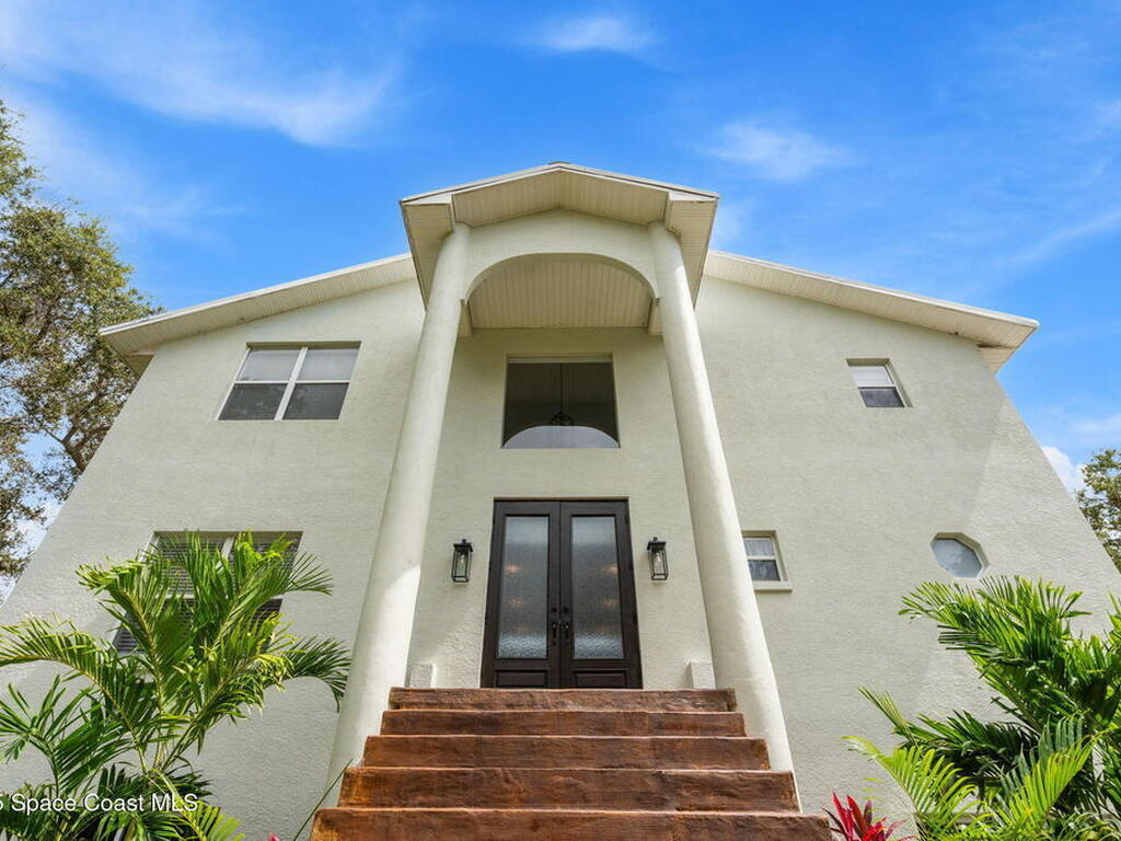 830 S Banana River Drive, Merritt Island, FL 32952