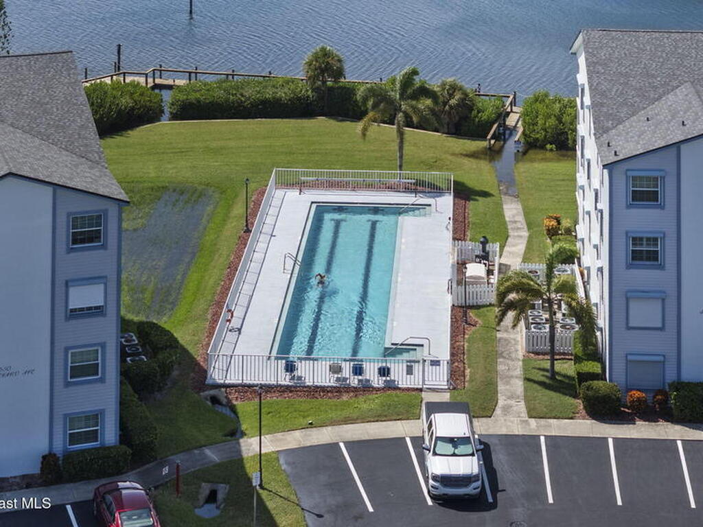 530 S Brevard Avenue, Cocoa Beach, FL 32931