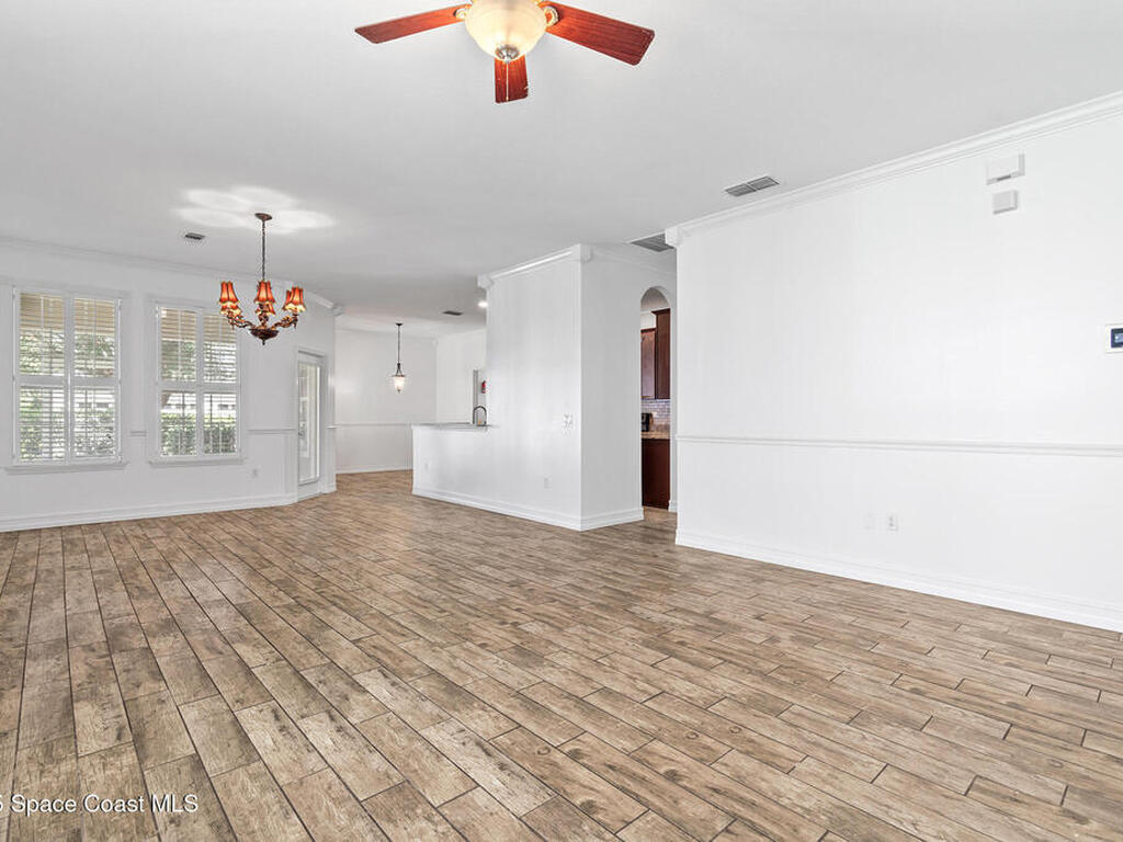 6913 Beargrass Road, Harmony, FL 34773