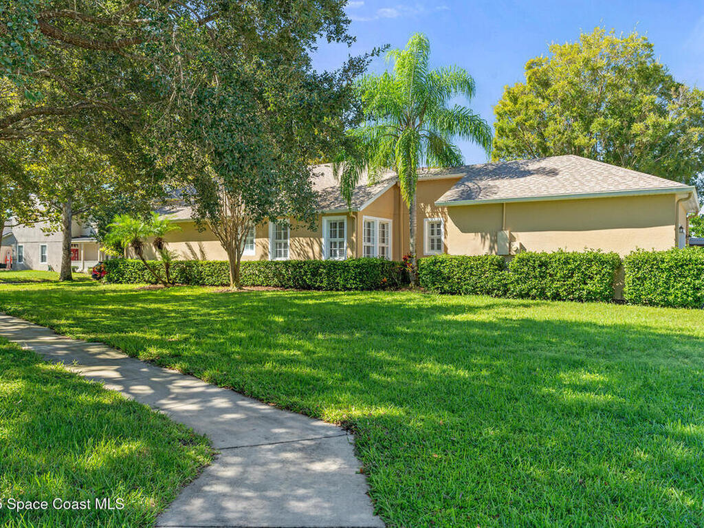 6913 Beargrass Road, Harmony, FL 34773