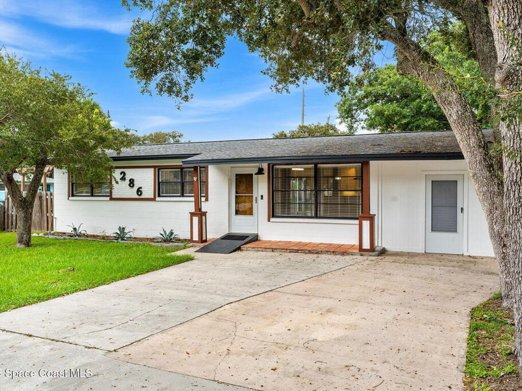 286 S Orlando Avenue, Cocoa Beach, FL 32931