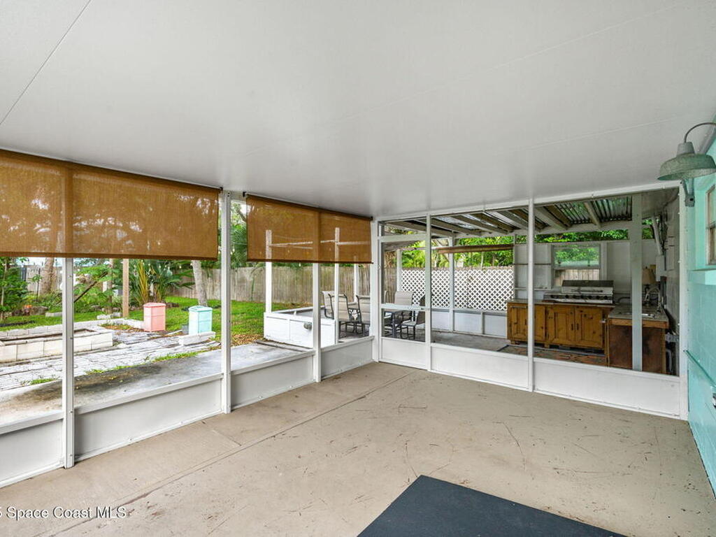 286 S Orlando Avenue, Cocoa Beach, FL 32931