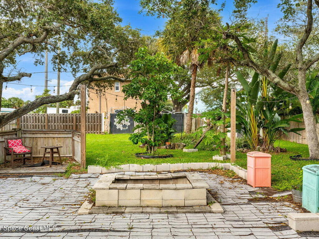 286 S Orlando Avenue, Cocoa Beach, FL 32931