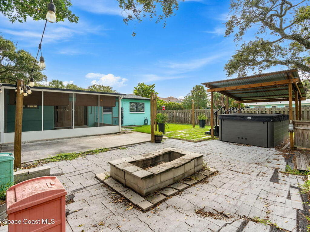 286 S Orlando Avenue, Cocoa Beach, FL 32931