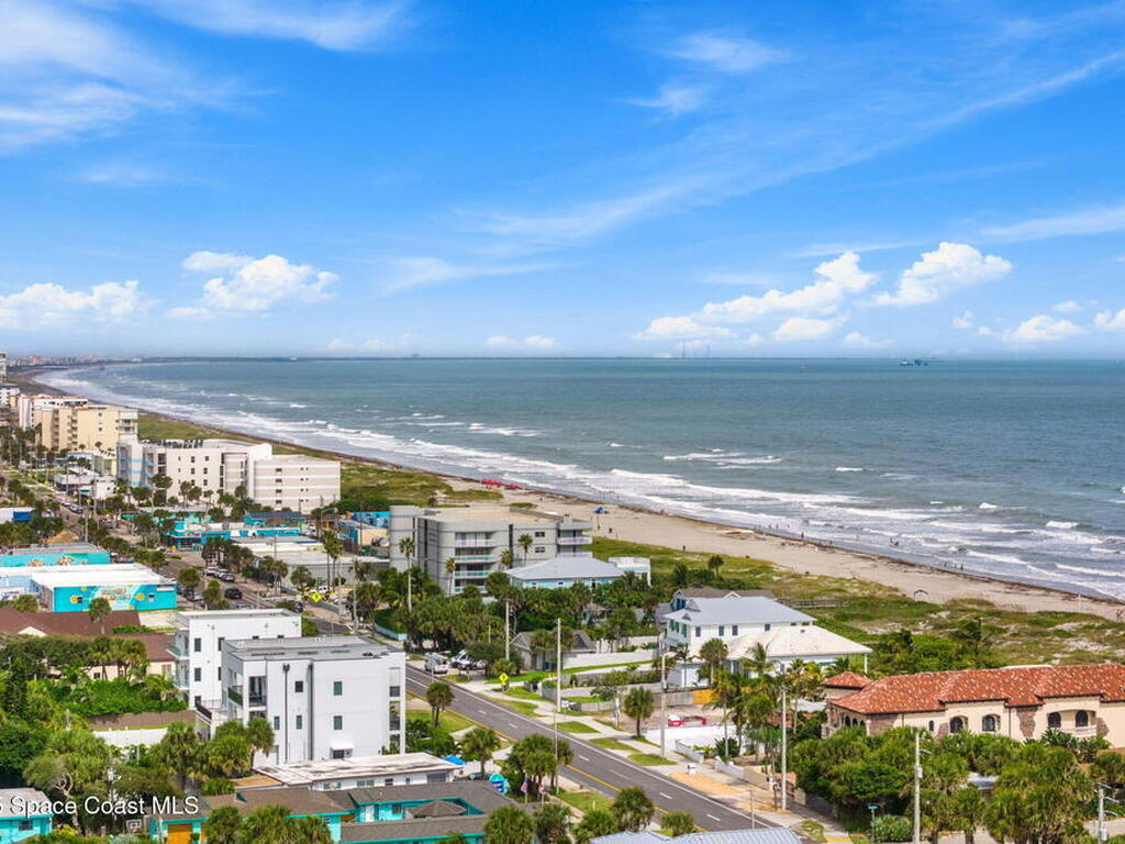 286 S Orlando Avenue, Cocoa Beach, FL 32931