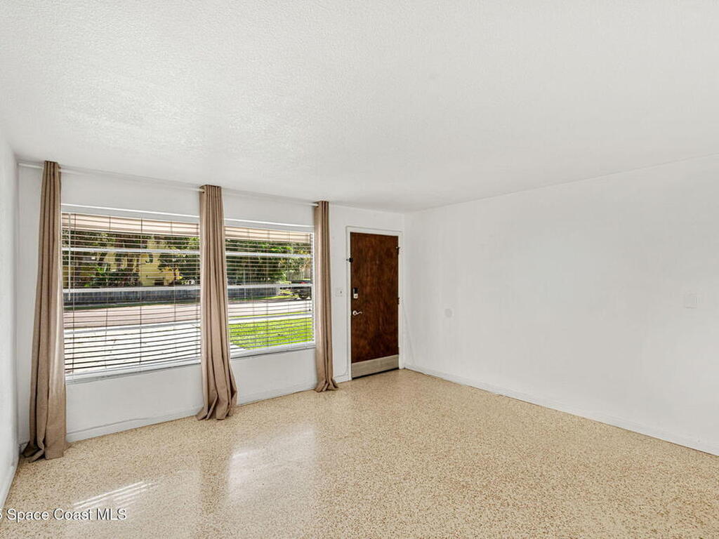 286 S Orlando Avenue, Cocoa Beach, FL 32931