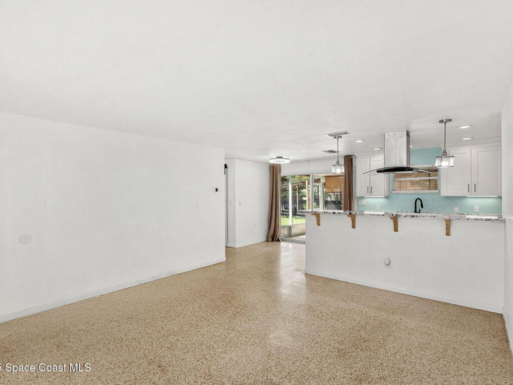 286 S Orlando Avenue, Cocoa Beach, FL 32931