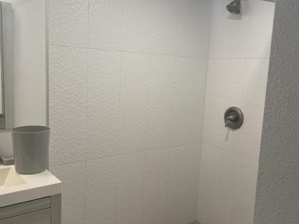 3901 Dixie Highway, Palm Bay, FL 32905