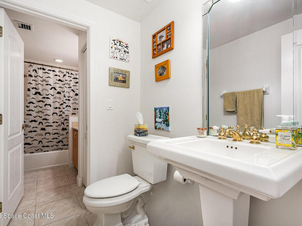 4975 Dixie Highway, Palm Bay, FL 32905